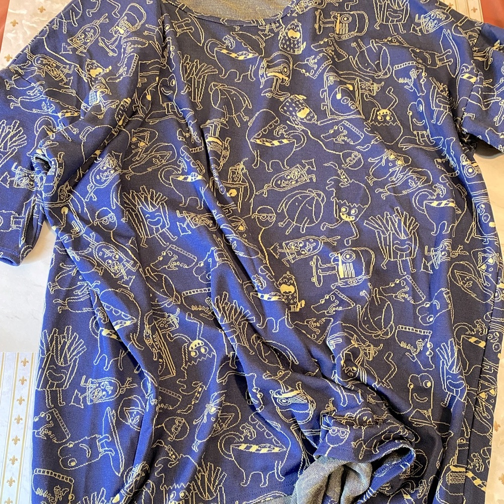 LuLaRoe 2X Backyard BBQ top